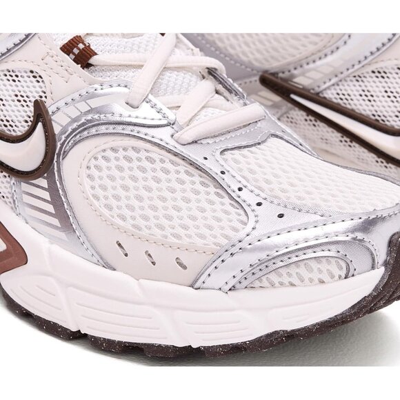 Size 7.5 - Nike V5 RNR Sail Fauna Brown W - Picture 6 of 7